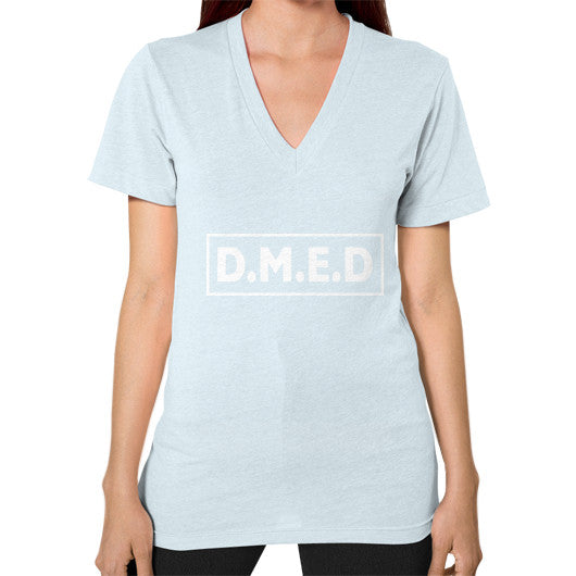 V-Neck (on woman) Light blue Ar Designed!