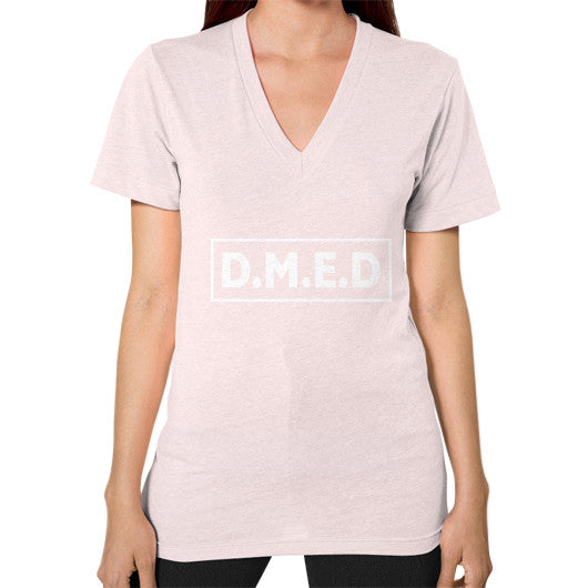 V-Neck (on woman) Light pink Ar Designed!