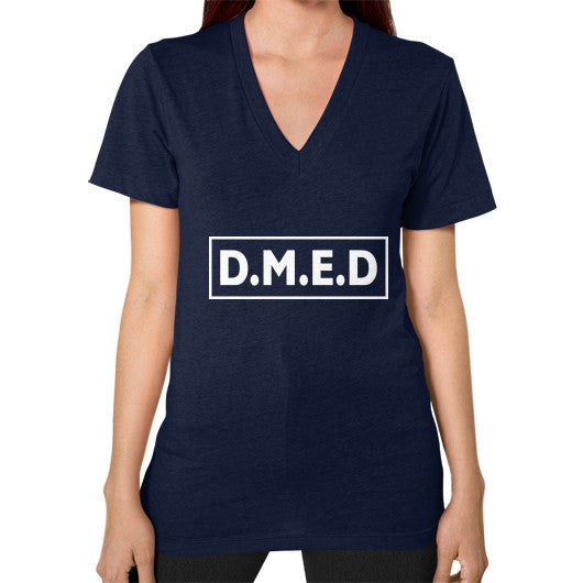 V-Neck (on woman) Navy Ar Designed!